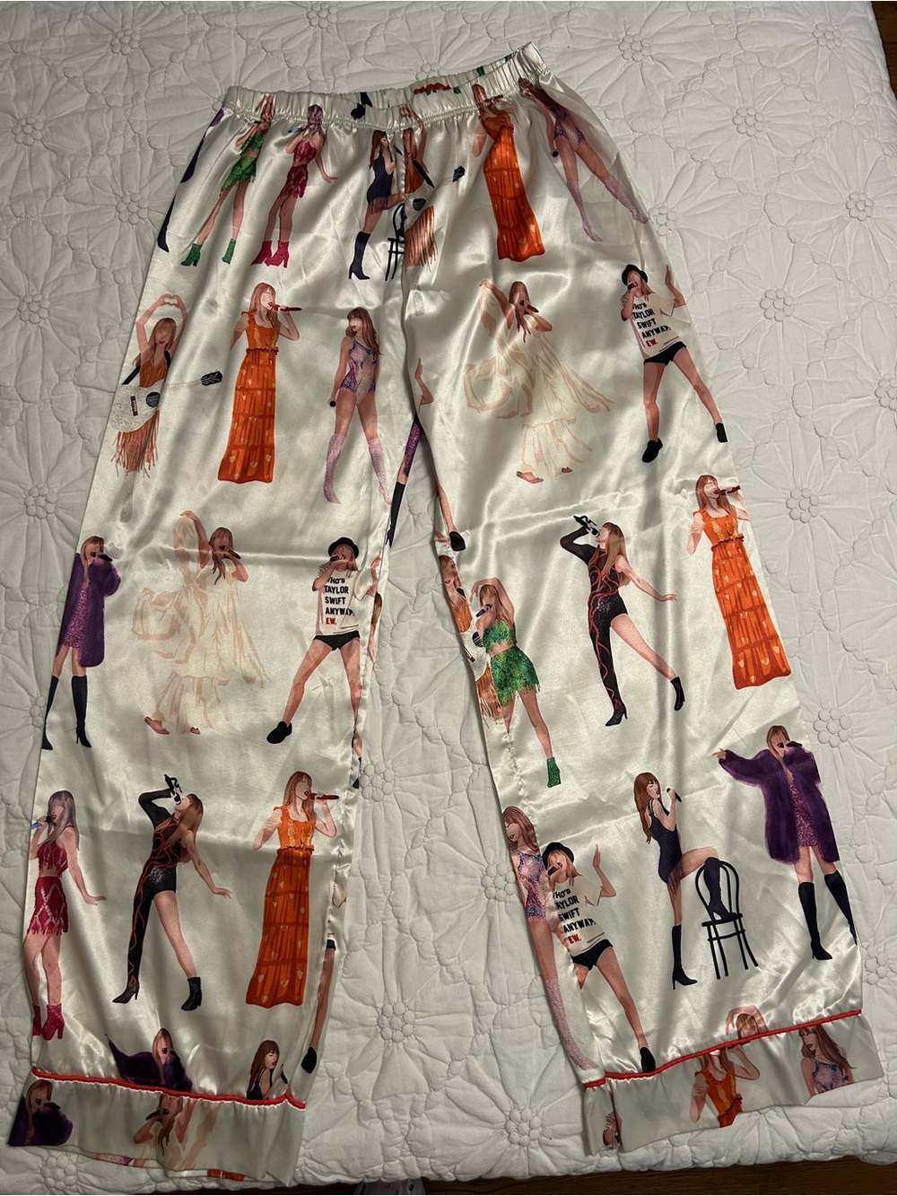 Taylor Swift PJs - Picture 2 of 2